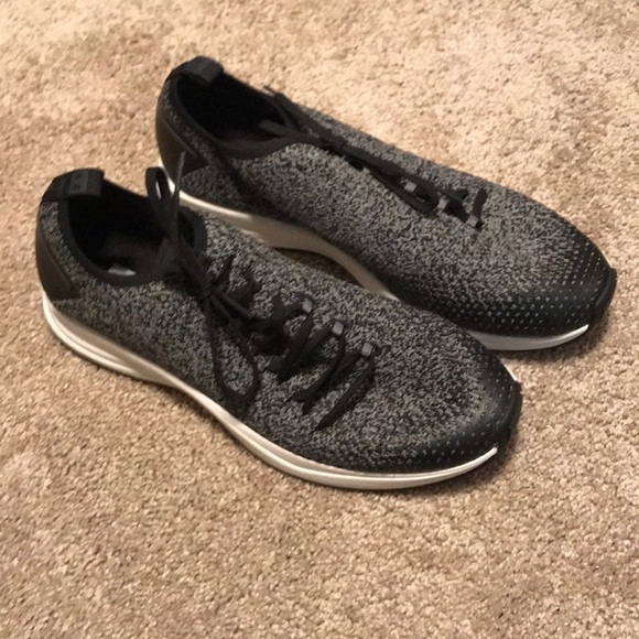 NWOT Under Armour Running Shoes - Picture 3 of 5